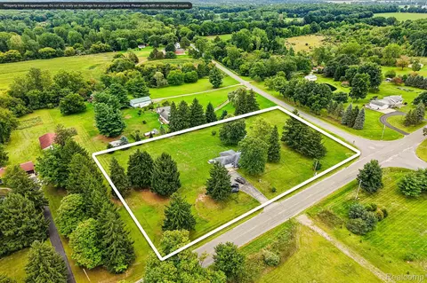 View/Area - 3981 S State Rd, Shiawassee, MI 48867 photo 4 of 5