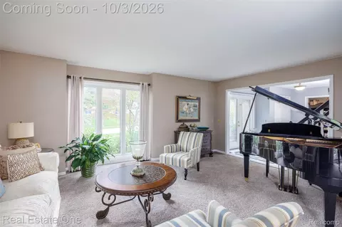 Living - 2371 Red Maple Dr, Troy, MI 48098 photo 1 of 1