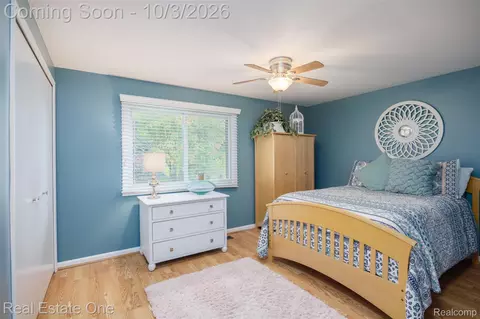 Bedroom - 2371 Red Maple Dr, Troy, MI 48098 photo 4 of 6