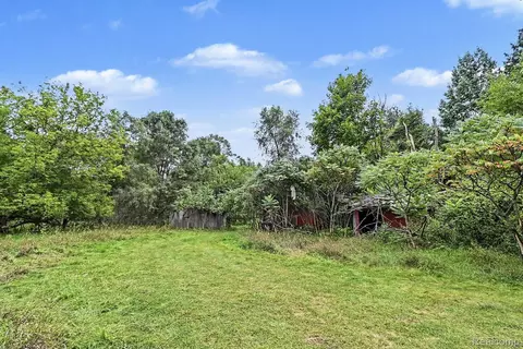 Exterior - 8145 Beardslee Rd, Bennington, MI 48867 photo 6 of 9