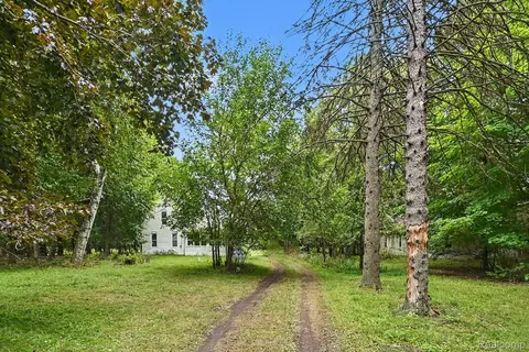 Exterior - 8145 Beardslee Rd, Bennington, MI 48867 photo 7 of 9