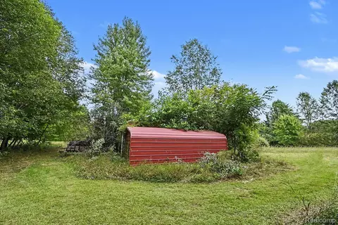 Exterior - 8145 Beardslee Rd, Bennington, MI 48867 photo 4 of 9