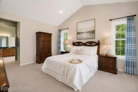 Bedroom - 5675 Golf Pointe Dr, Village Of Clarkston, MI 48348 photo 2 of 9