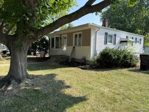 8953 William St, Taylor, MI 48180 photo 2