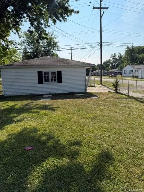 8953 William St, Taylor, MI 48180 photo 7