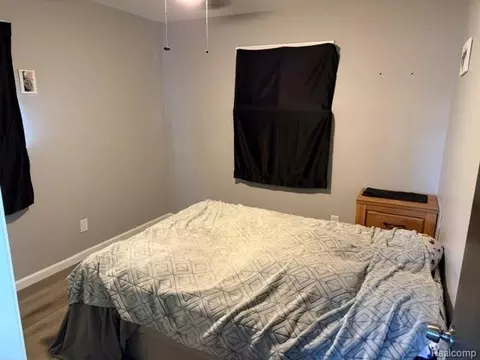 8953 William St, Taylor, MI 48180 photo 6