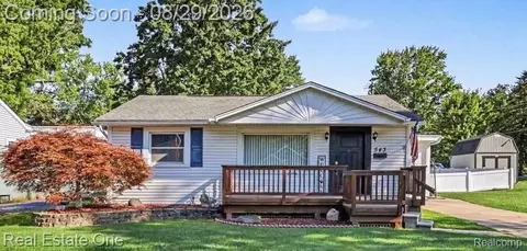 543 Atwater St, Lake Orion, MI 48362