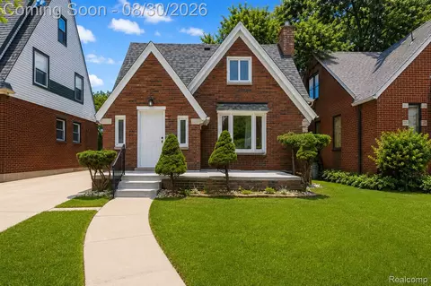 13641 Cloverlawn St, Detroit, MI 48238