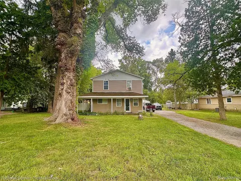 147 Myron St, Ortonville, MI 48462