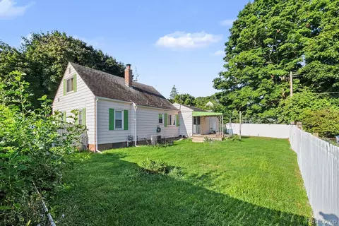 Exterior - 1210 Simca St, Flint, MI 48507 photo 3 of 3
