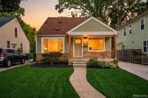 505 S Minerva Ave, Royal Oak, MI 48067