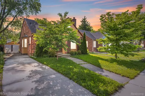 4391 Bishop St, Detroit, MI 48224