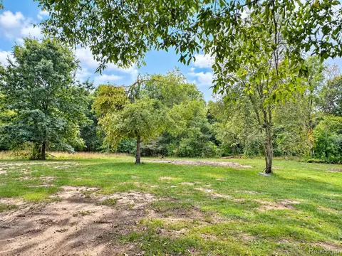 3826 Maybee Rd, Orion, MI 48359 photo 14