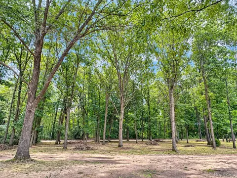 3826 Maybee Rd, Orion, MI 48359 photo 15