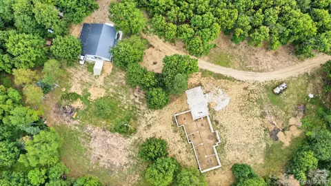 3826 Maybee Rd, Orion, MI 48359 photo 2