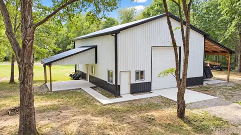 3826 Maybee Rd, Orion, MI 48359 photo 5