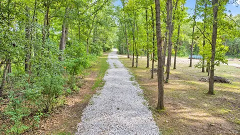 3826 Maybee Rd, Orion, MI 48359 photo 3
