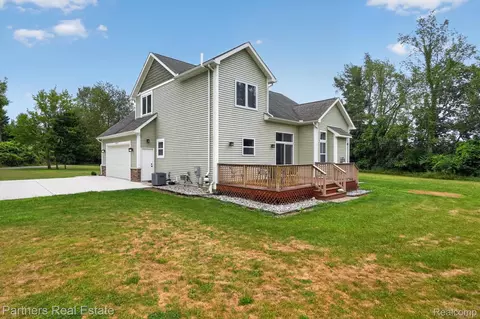 Exterior - 5127 Clyde Rd, Oceola, MI 48855 photo 6 of 7