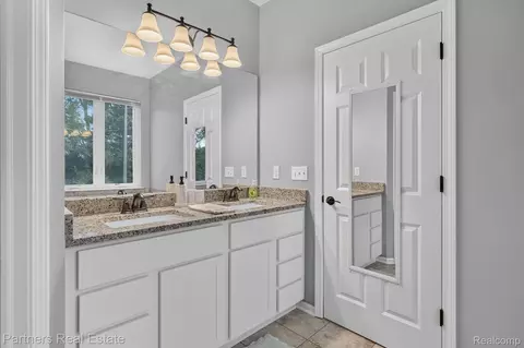 Bath - 5127 Clyde Rd, Oceola, MI 48855 photo 3 of 8