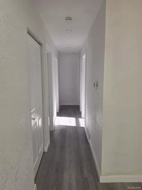 Entry Way - 1126 Ossington Ave, Flint, MI 48507 photo 2 of 3