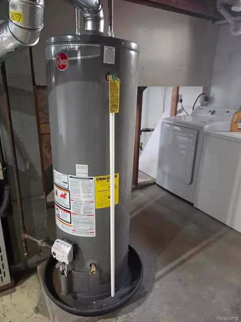 Other - 1126 Ossington Ave, Flint, MI 48507 photo 9 of 10