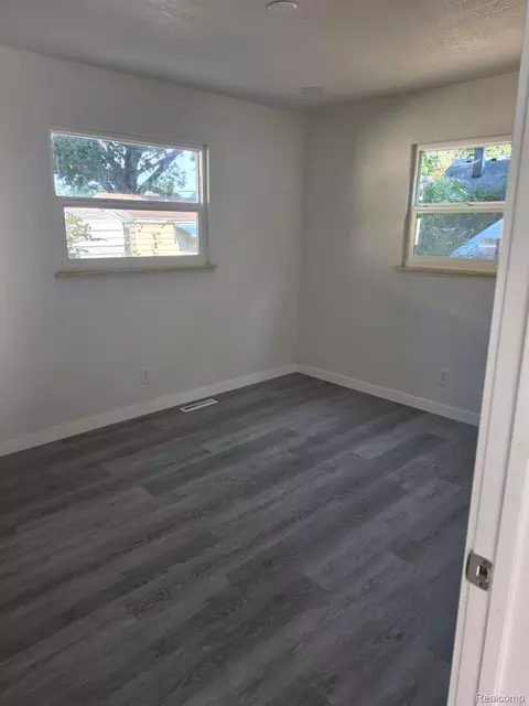 Bedroom - 1126 Ossington Ave, Flint, MI 48507 photo 3 of 4