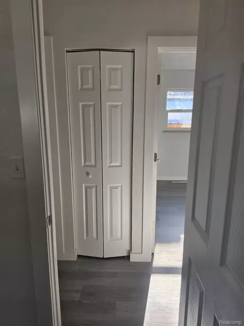 Entry Way - 1126 Ossington Ave, Flint, MI 48507 photo 3 of 3