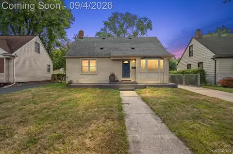 28494 Everett St, Southfield, MI 48076