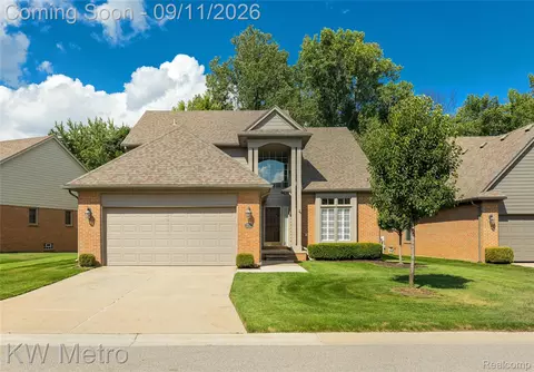 43670 Perignon Dr, Sterling Heights, MI 48314