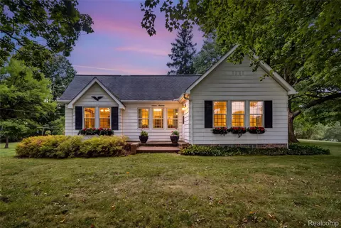 1600 E Dryden Rd, Metamora, MI 48455