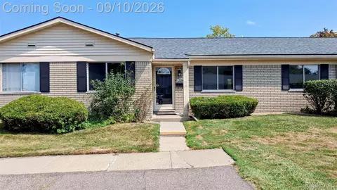 26583 Franklin Pointe Dr #153, Southfield, MI 48034