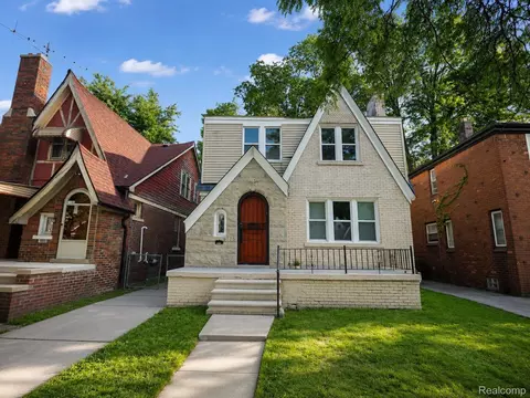 9175 Devonshire Rd, Detroit, MI 48224