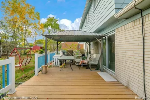 Exterior - 2338 Marlow Dr, Warren, MI 48092 photo 1 of 1