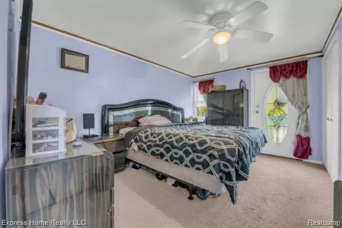 Bedroom - 2338 Marlow Dr, Warren, MI 48092 photo 2 of 2