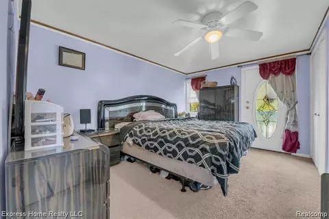 Bedroom - 2338 Marlow Dr, Warren, MI 48092 photo 1 of 2