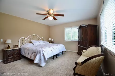 Bedroom - 9828 Hadley Rd, Independence, MI 48348 photo 4 of 13