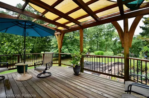 Exterior - 9828 Hadley Rd, Independence, MI 48348 photo 20 of 22