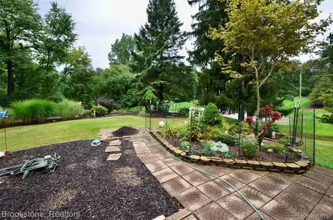 Exterior - 9828 Hadley Rd, Independence, MI 48348 photo 21 of 22