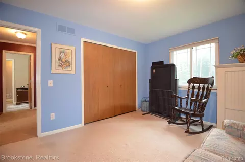 Bedroom - 9828 Hadley Rd, Independence, MI 48348 photo 13 of 13