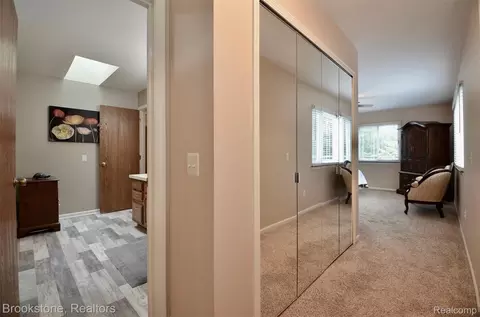 Entry Way - 9828 Hadley Rd, Independence, MI 48348 photo 3 of 6