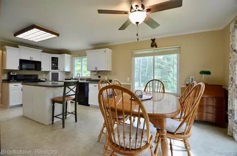 Kitchen - 9828 Hadley Rd, Independence, MI 48348 photo 1 of 3