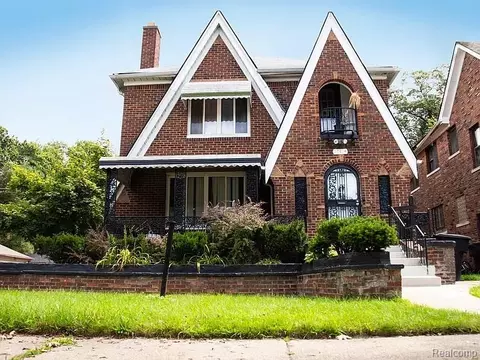 17614 Roselawn St, Detroit, MI 48221