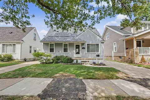 1646 Mill St, Lincoln Park, MI 48146