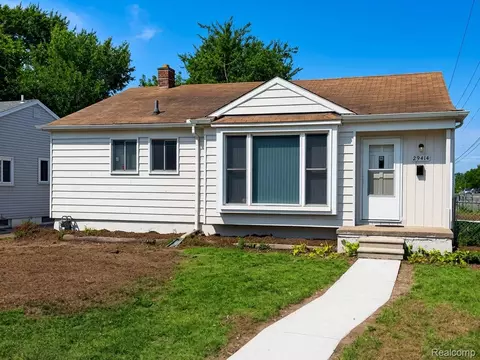 29414 Florence St, Garden City, MI 48135