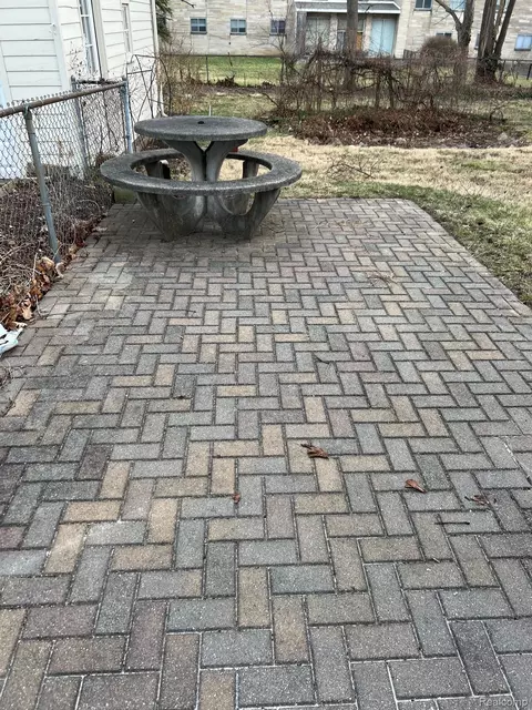 Exterior - 1275 University Ave, Adrian, MI 49221 photo 3 of 4