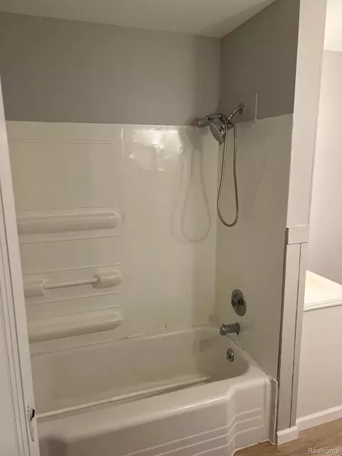 Bath - 1275 University Ave, Adrian, MI 49221 photo 1 of 3