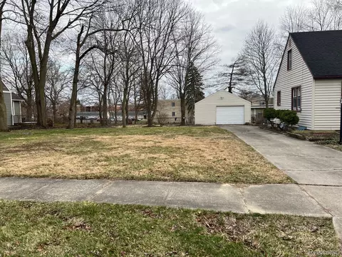 Exterior - 1275 University Ave, Adrian, MI 49221 photo 2 of 4