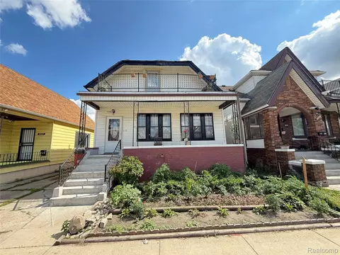 3380 Holbrook St, Hamtramck, MI 48212