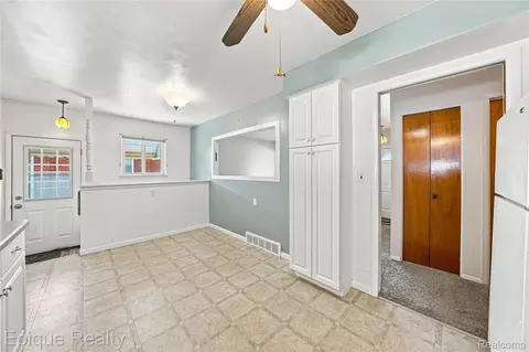 Entry Way - 32504 Dover Ave, Warren, MI 48088 photo 1 of 1