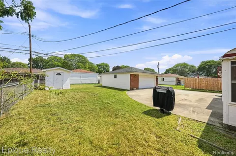 Exterior - 32504 Dover Ave, Warren, MI 48088 photo 6 of 7